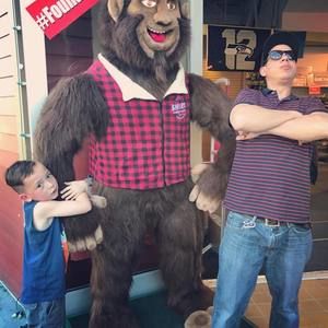 Meet your Posher, Buddy